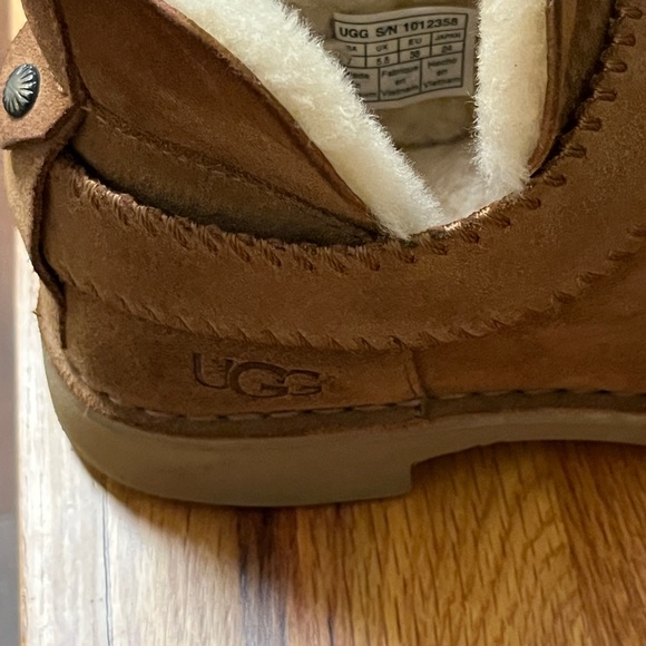 UGG MCKAY CHESTNUT SURDE SHEARLING BROWN ANKLE BOOTS WOMEN SIZE 7 - Picture 4 of 8